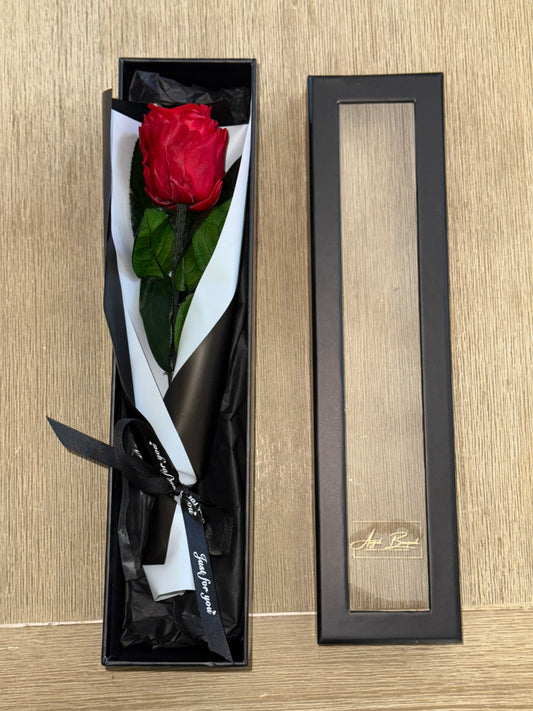 Single Everlasting Rose - Black packaging