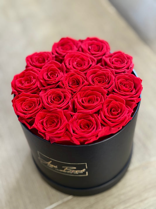 Everlasting Roses - Round Box Packaging (Black)