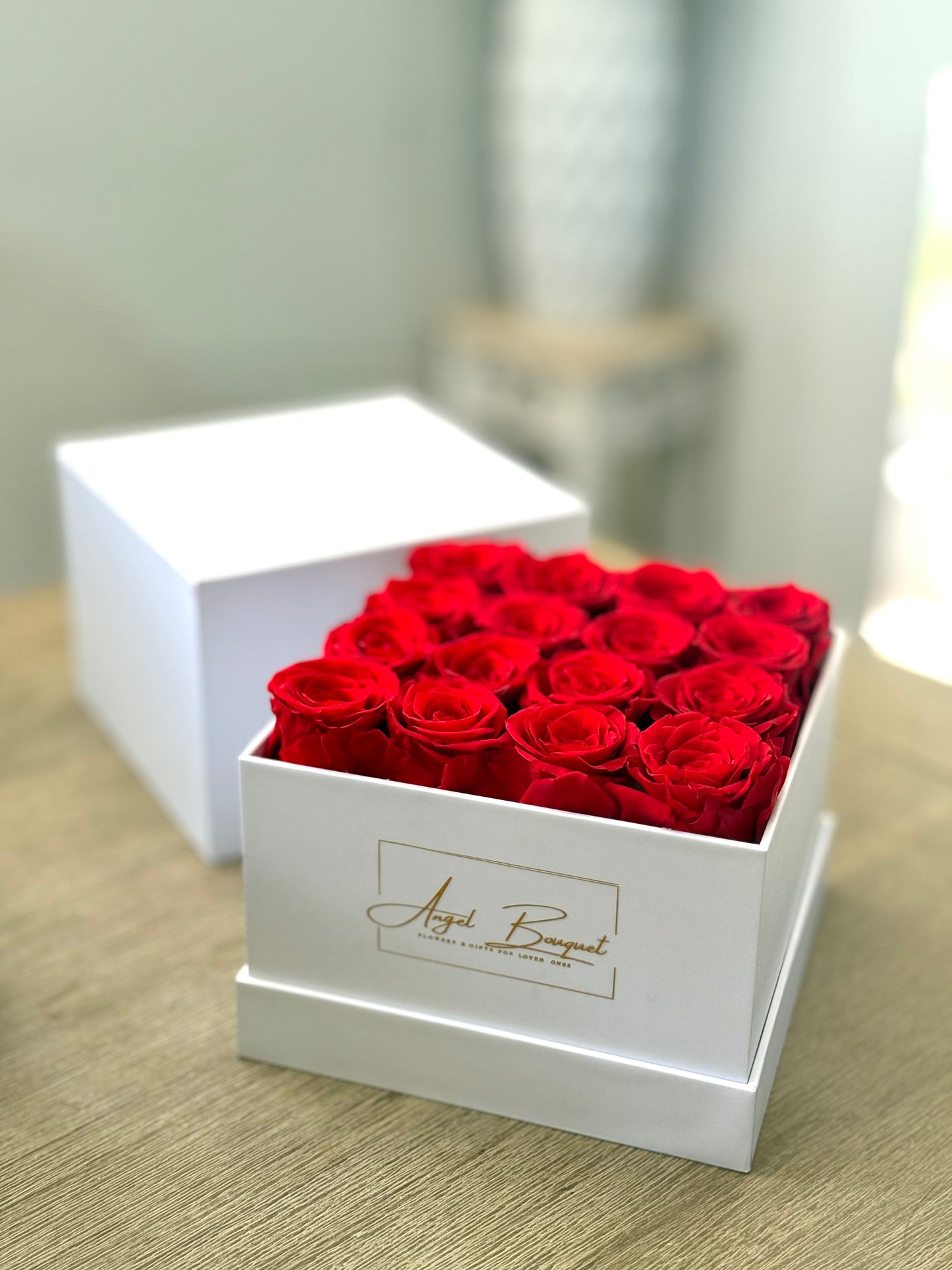 Everlasting Roses - Square Box Packaging (White)